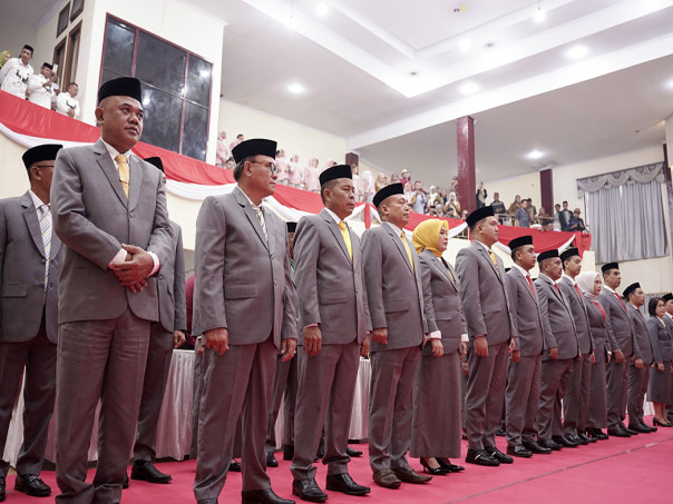 25 Anggota DPRD Kabupaten Pohuwato, Pada Prosesi Pelantikan. (Foto:Mohamad Halid)