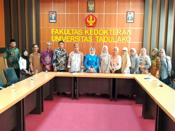 Foto Bersama Pemkab Pohuwato dan Fakultas Kedokteran Tadulako. Foto Iwan Karim