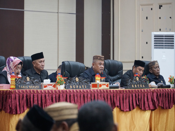 Rapat Paripurna Penyampaian Laporan Hasil Rekomendasi LKPJ Tahun 2023. Foto : Tagpohuwato